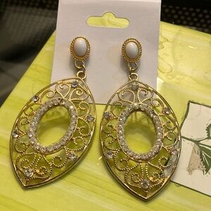 Vintage Dainty Gold Tone Oval Dangling Earrings with Rhinestones & White Beads